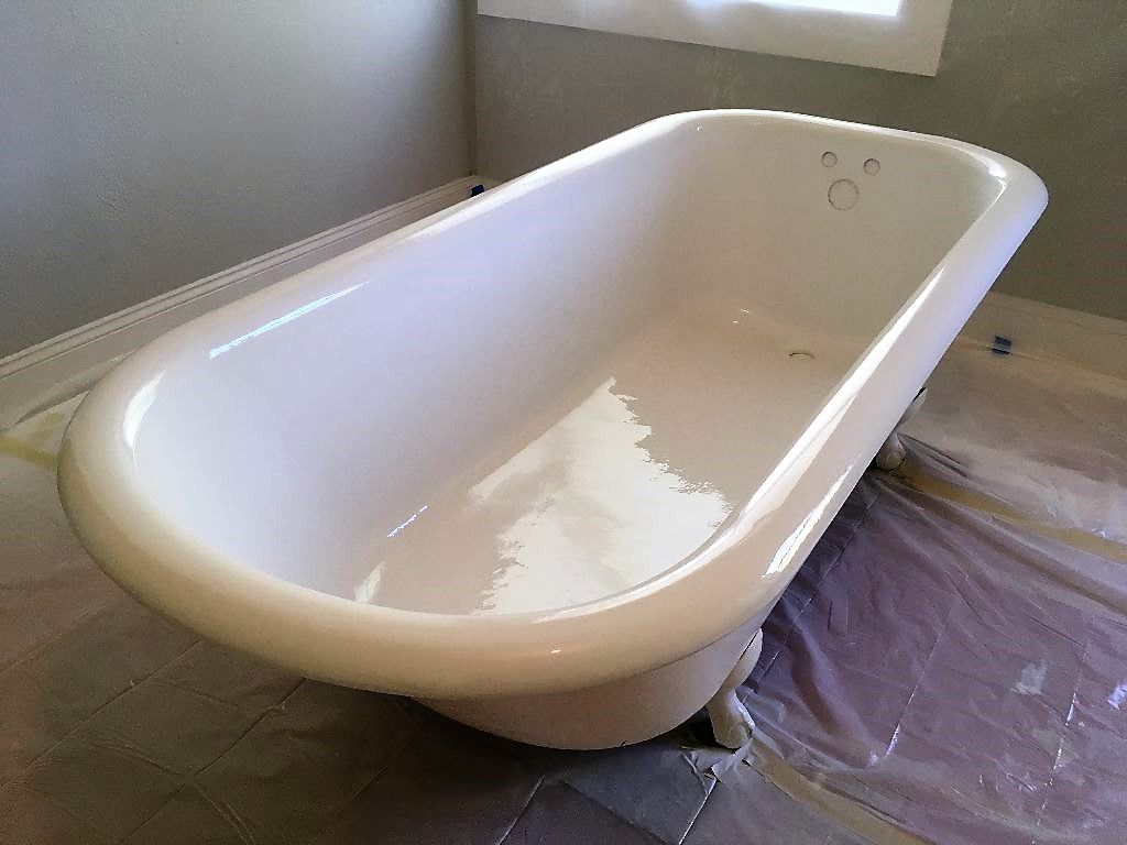 Bathtub Refinishing and Tub Repairs in Napa, California.