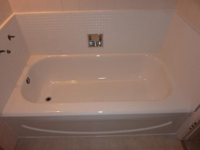 Bathtub Refinishing Services, Dublin, California.